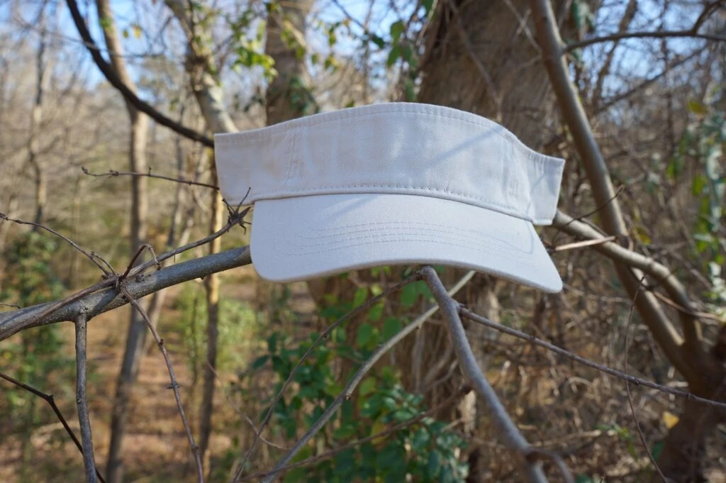 Basic blank peaked cap in a solid color